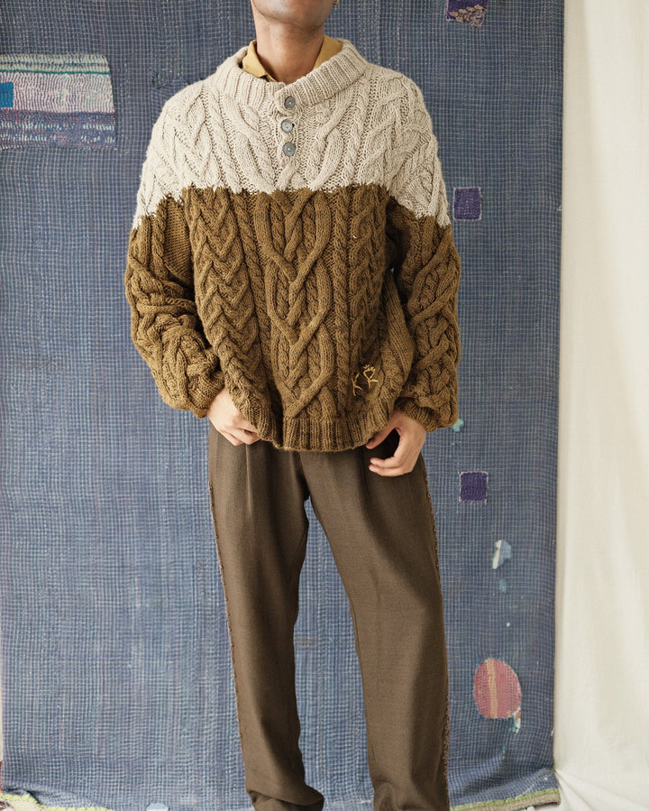 INTARSIA CABLE KNIT