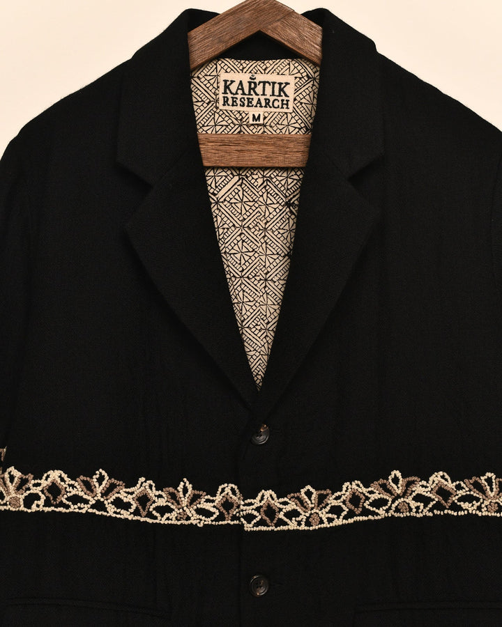 EMBROIDERED KNOT BLAZER