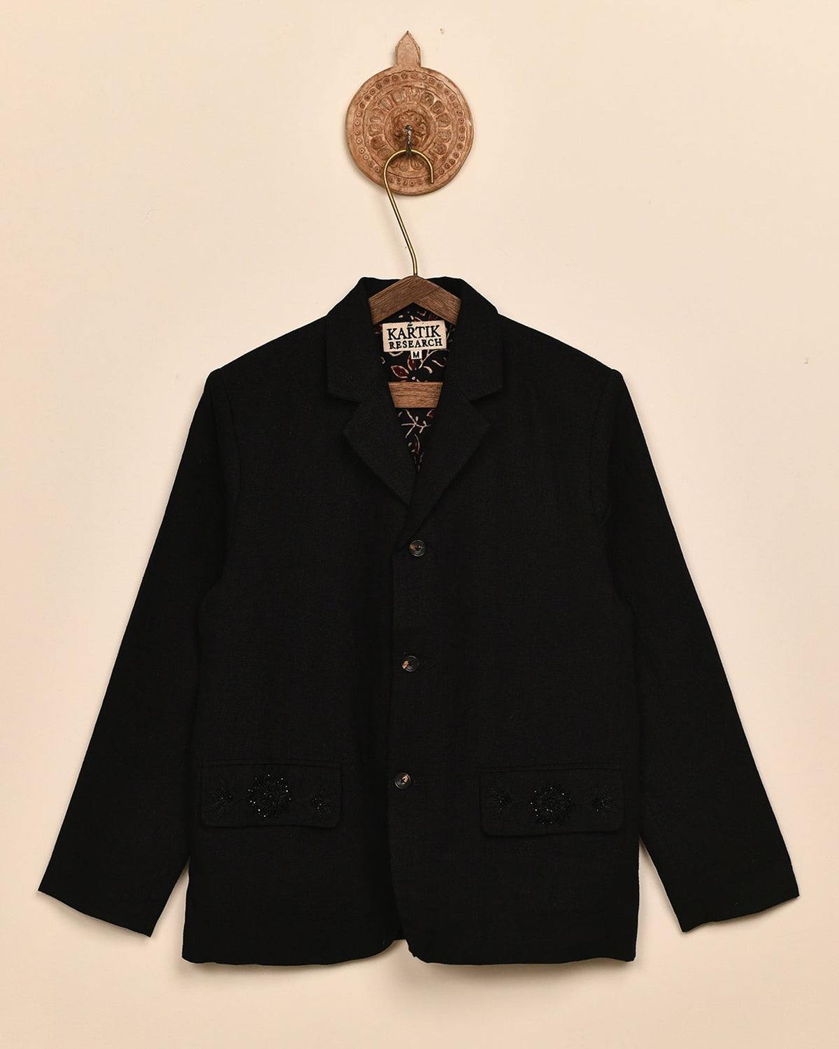 THREE BUTTON BLAZER