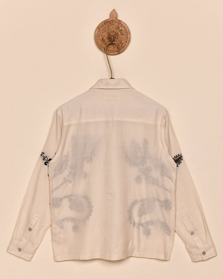 EMBROIDERED KNOT SHIRT