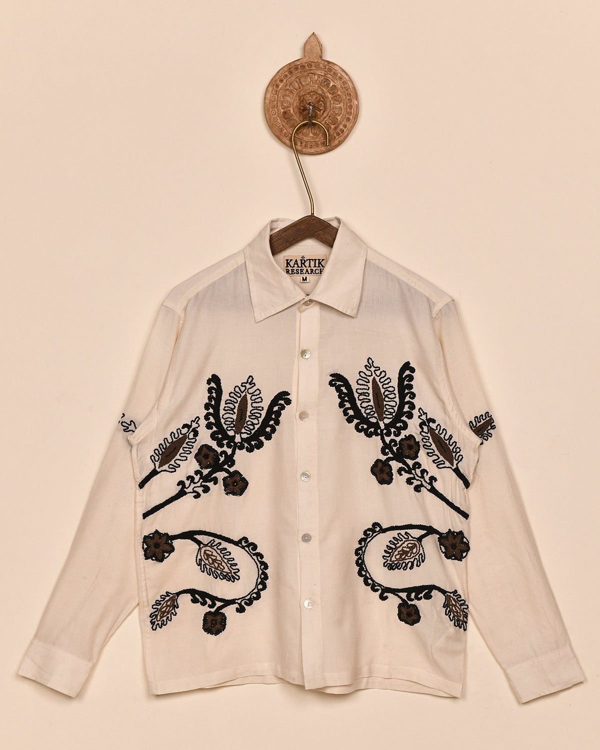 EMBROIDERED KNOT SHIRT